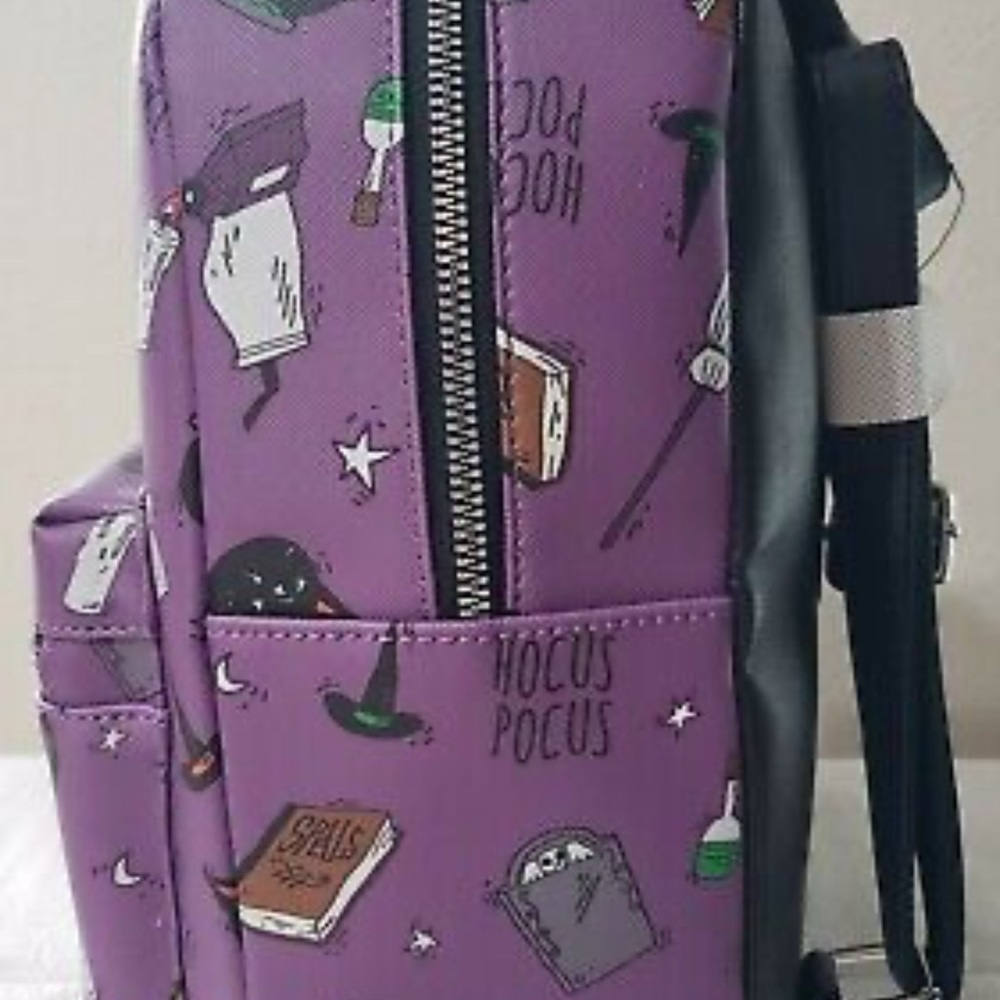 Disney Bioworld Purple Hocus Pocus Themed Backpack NWT - Picture 11 of 13